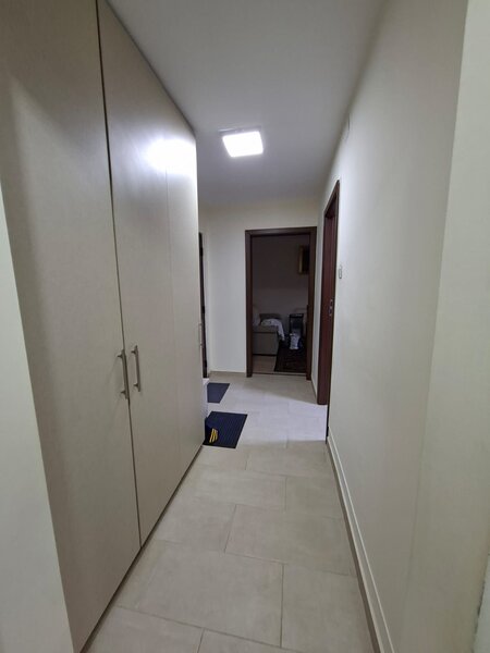 Obor Colentina, Teiul Doamnei, langa Sectia 7 Politie.